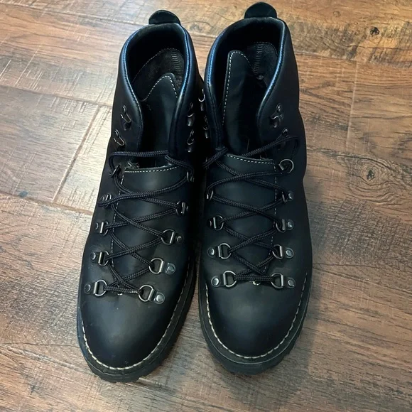 Danner Mountain Light II Black 13D MADE IN USA - Picture 2 of 6